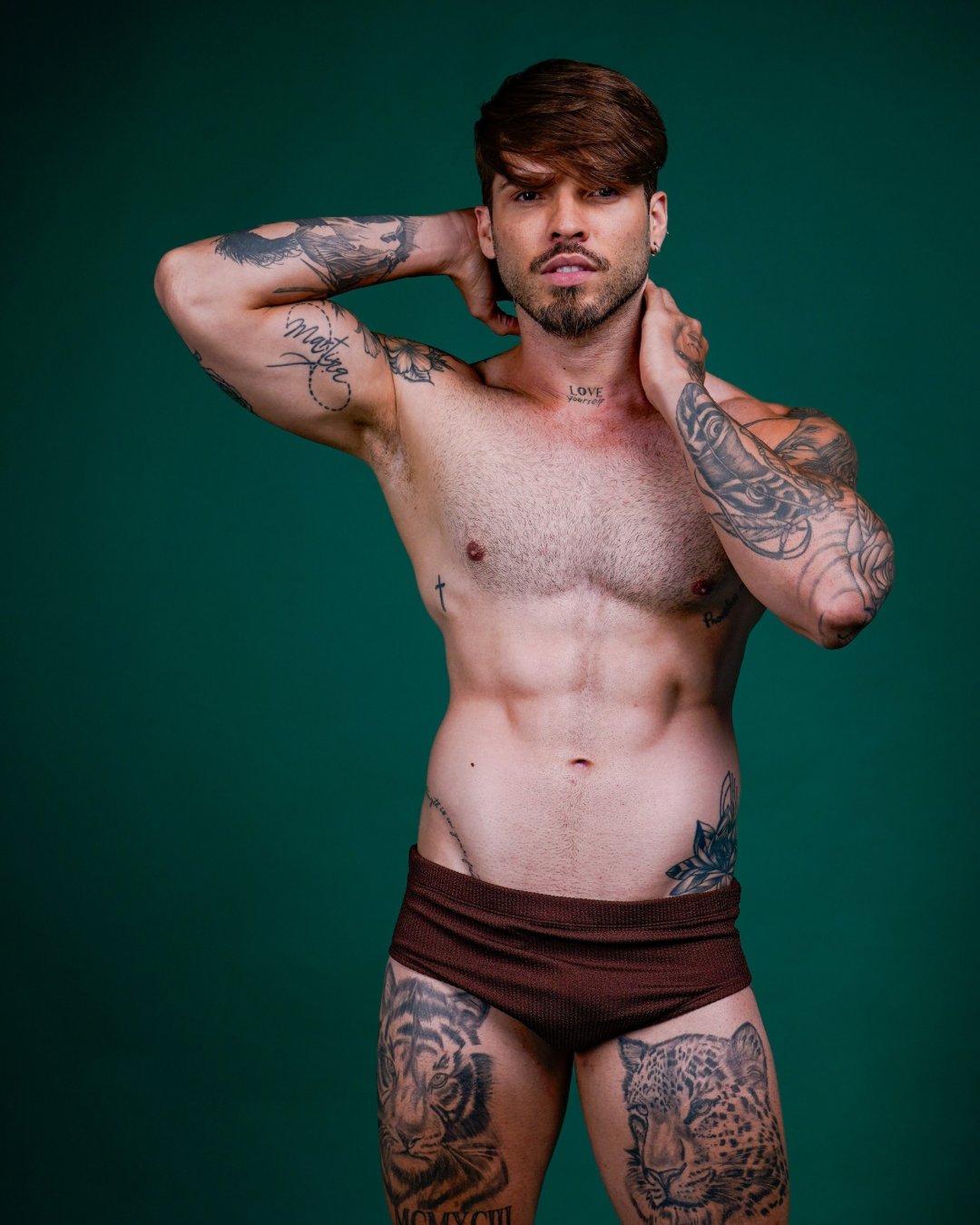 Modelo Cavado • Colors Marrom